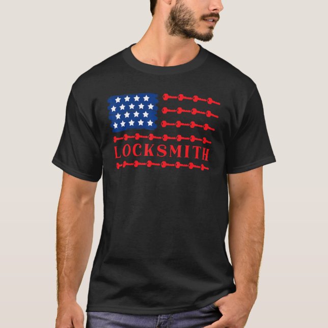 Usa Flag American Locksmith Lock Picking Locksmith T-Shirt (Front)