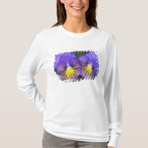 USA, Georgia, Pine Mountain. A closeup of pansy T-Shirt