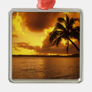 USA, Hawaii, Kauai, Colourful sunrise in a Metal Ornament