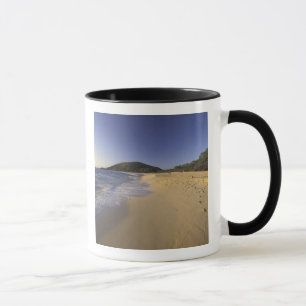 USA, Hawaii, Maui, Footprints in sand, Makena Mug