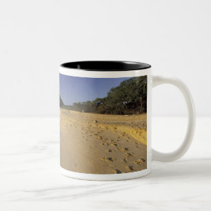 USA, Hawaii, Maui, Footprints in sand, Makena Two-Tone Coffee Mug