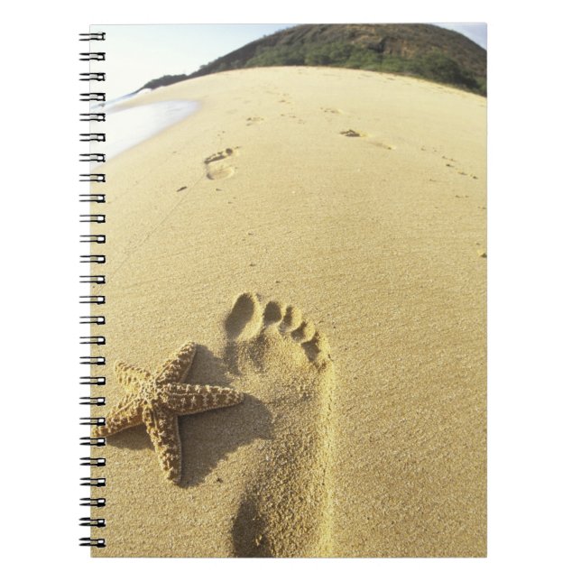 USA, Hawaii, Maui, Makena Beach, Footprint and Notebook (Front)
