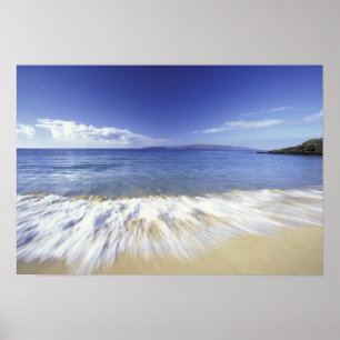 USA, Hawaii, Maui, Surf coming in to Makena Poster