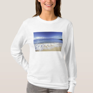 USA, Hawaii, Maui, Surf coming in to Makena T-Shirt