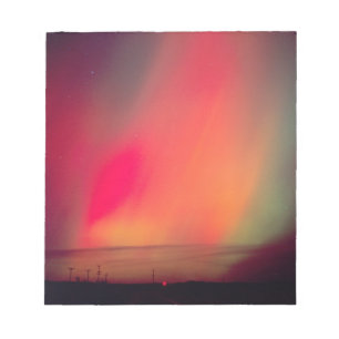 USA, Idaho. Aurora borealis, northern lights at Notepad