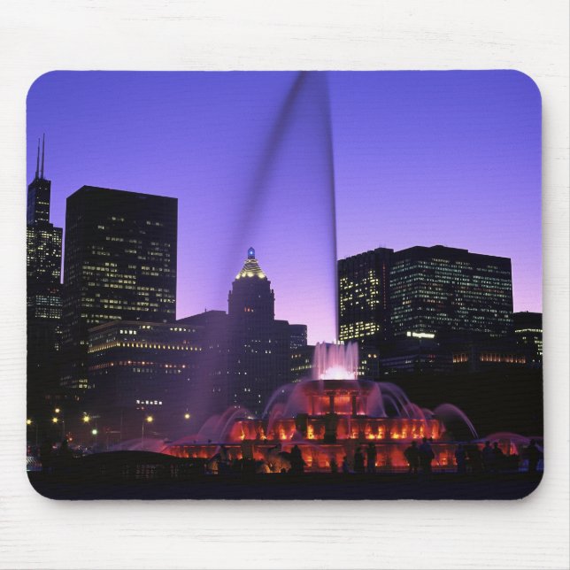 USA, IL, Chicago. Buckingham Fountain in Grant Mouse Pad (Front)