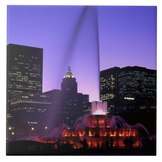 USA, IL, Chicago. Buckingham Fountain in Grant Tile (Front)
