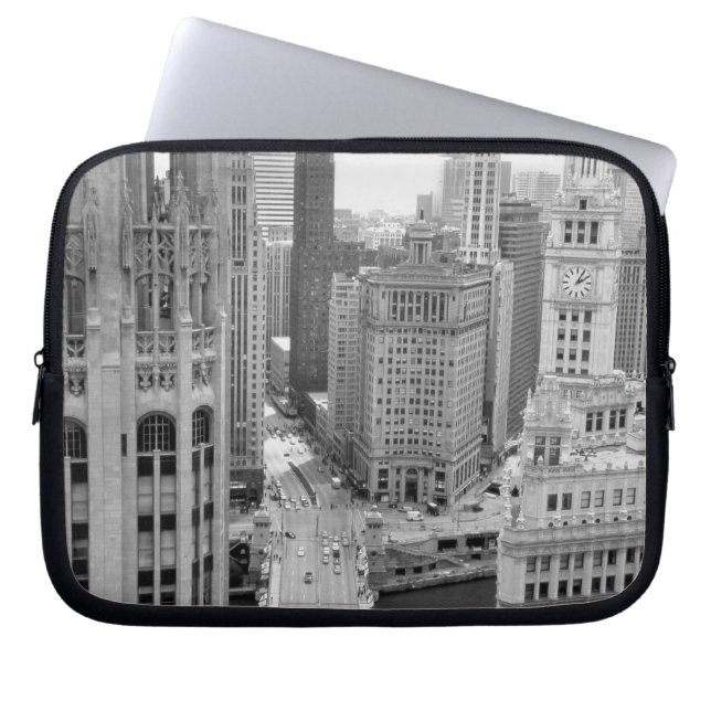 USA, IL, Chicago, Loop from Hotel Laptop Sleeve (Front)