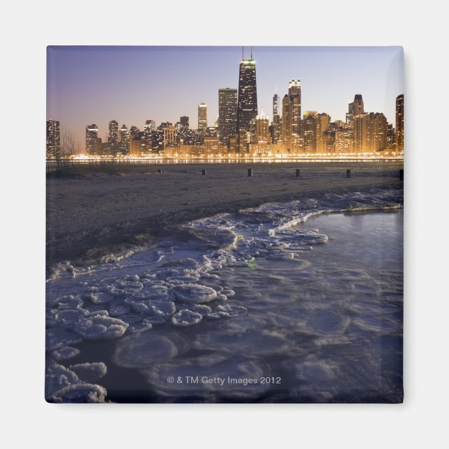 USA, Illinois, Chicago, City skyline from Lake Magnet (Front)