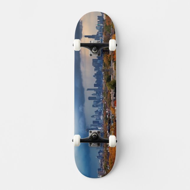 USA, Illinois, Chicago, cityscape Skateboard (Front)