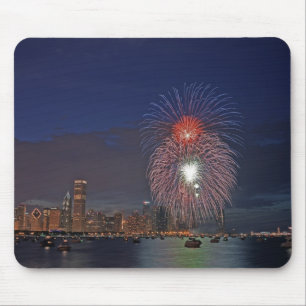 USA, Illinois, Chicago, Fourth of July fireworks Mouse Pad