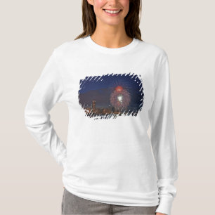 USA, Illinois, Chicago, Fourth of July fireworks T-Shirt