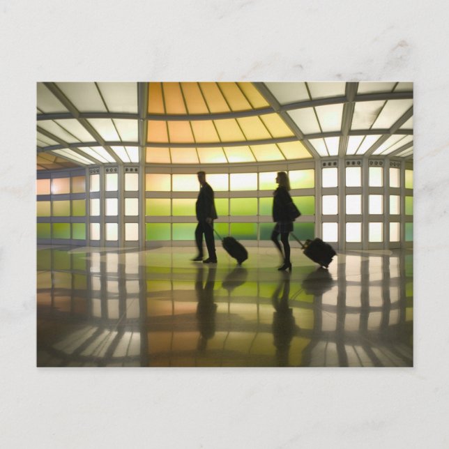 USA, Illinois, Chicago: O'Hare International Postcard (Front)