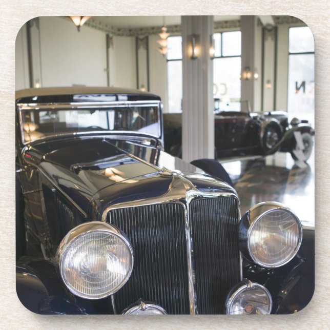USA, Indiana, Auburn: Auburn, Cord, Duesenberg 6 Coaster (Front)