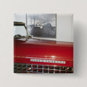 USA, Indiana, Auburn: Auburn, Cord, Duesenberg 7 15 Cm Square Badge