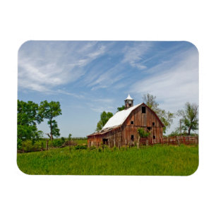 USA, Kansas. Old Red Barn Magnet