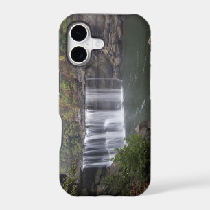 USA - Kentucky. Cumberland Falls on the