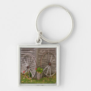 USA, Main. Wagon Wheels Key Ring