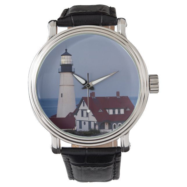 USA, Maine, Portland, Cape Elizabeth, Lighthouse Watch (Front)