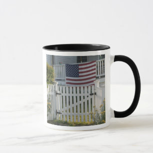 USA, Massachusettes, Gloucester: Patriotic Fence Mug