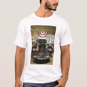 USA, Michigan, Dearborn: The Henry Ford Museum, T-Shirt