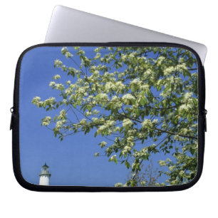 USA, Michigan, East Tawas. Tawas Lighthouse with Laptop Sleeve