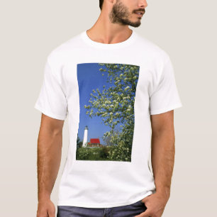 USA, Michigan, East Tawas. Tawas Lighthouse with T-Shirt