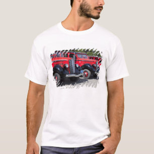 USA, Montana, East Glacier Park, gateway to T-Shirt