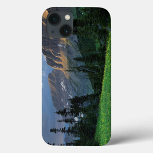 USA, Montana, Glacier National Park, Logan Pass iPhone 13 Case