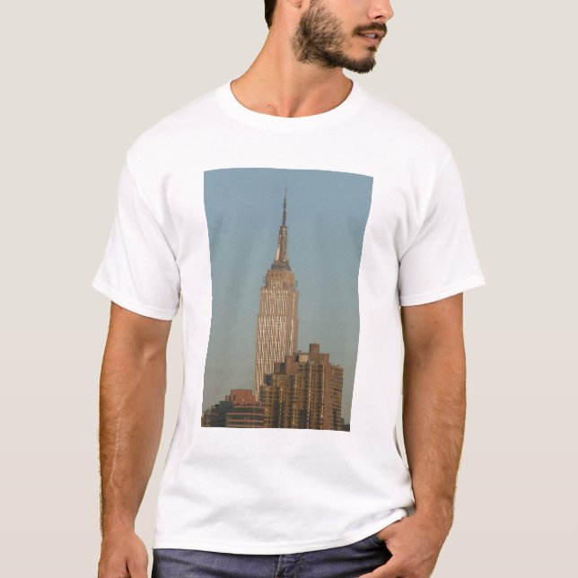 USA, New York, New York City, Manhattan: 7 T-Shirt (Front)