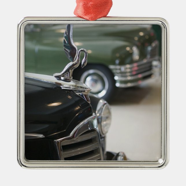 USA, Ohio, Dayton: America’s Packard Museum Metal Ornament (Front)