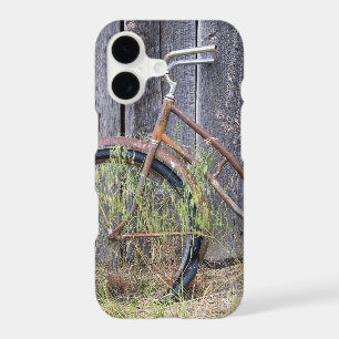 USA, Oregon, Bend. A dilapidated old bike