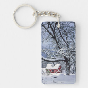 USA, Oregon, Clackamas County. Fresh snow covers Key Ring