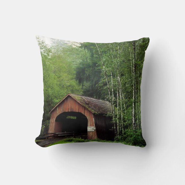 USA, Oregon. Covered Bridge Over North Fork Cushion (Front)