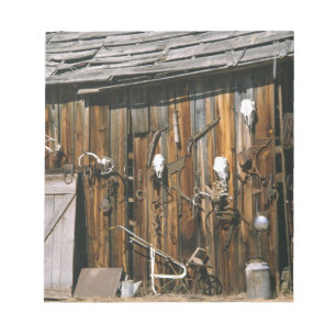 USA, Oregon, Harney County. Old livery stable Notepad