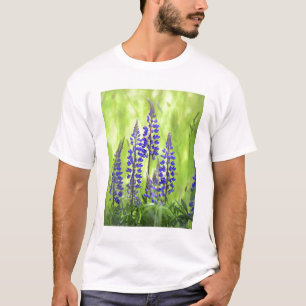 USA, Oregon, Mt. Hood National Forest, Lupine T-Shirt