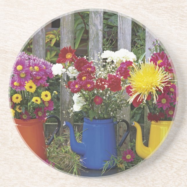 USA, Oregon, Portland. Antique enamelware Coaster (Front)