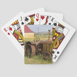 USA, Oregon, Shaniko. Rusty vintage tractor in Playing Cards