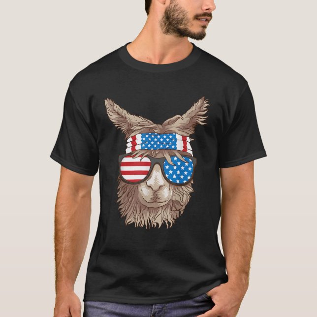 USA Patriotic Llama Cute Animal Lovers Funny Ameri T-Shirt (Front)