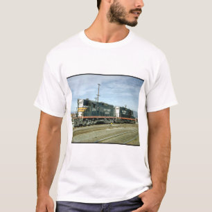 USA, Southern Pacific EMD_Trains of the World T-Shirt