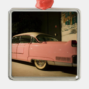 USA, Tennessee, Memphis, Elvis Presley 3 Metal Tree Decoration