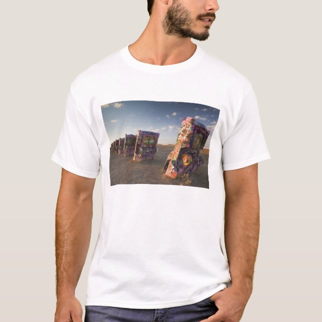 USA, TEXAS, Panhandle Area, Amarillo: Cadillac 2 T-Shirt (Front)