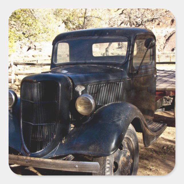 USA, Utah, Capitol Reef National Park, Scenic Square Sticker (Front)