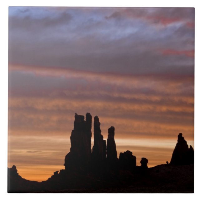 USA, Utah, Monument Valley National Park. 2 Tile (Front)