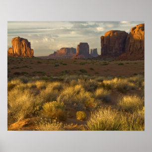 USA, Utah, Monument Valley National Park. Poster