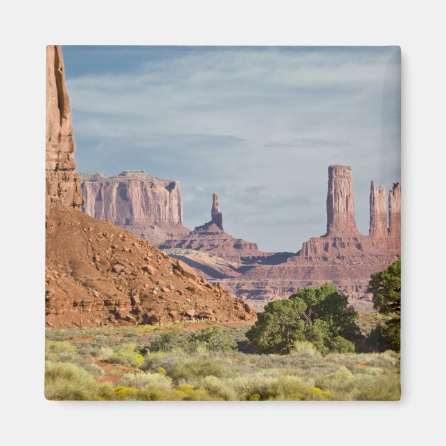 USA, Utah, Monument Valley Navajo Tribal Park. Magnet (Front)