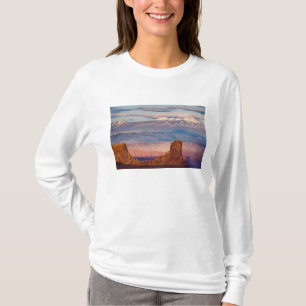 USA, Utah. Scenic of La Sal Mountains from Dead T-Shirt