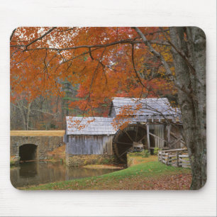 USA, Virginia, Blue Ridge Parkway, Autumn Mouse Pad