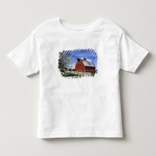 USA, Washington, Ellensburg, Barn Toddler T-Shirt