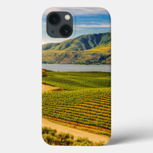 USA, Washington, Lake Chelan. Benson Vineyards iPhone 13 Case